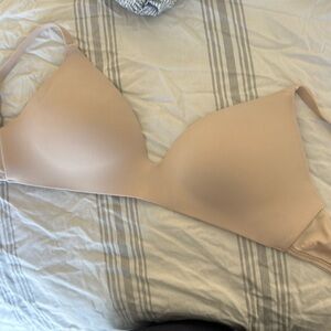 Victoria Secret Bra 34 B